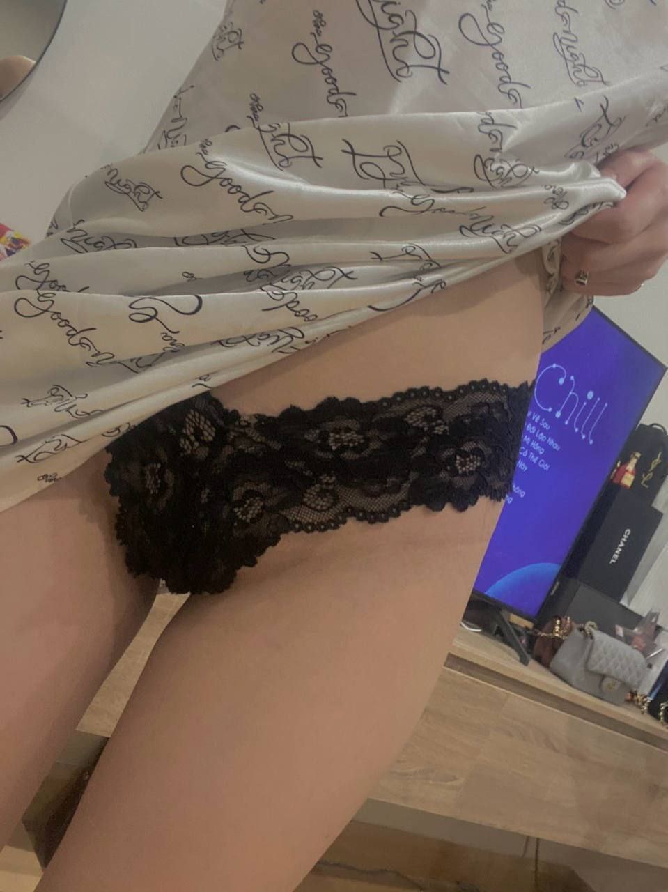 Despite the fact that she has not had sex with her husband for a long time, she finds out the pleasure of womanhood from her son-in-law's rod...